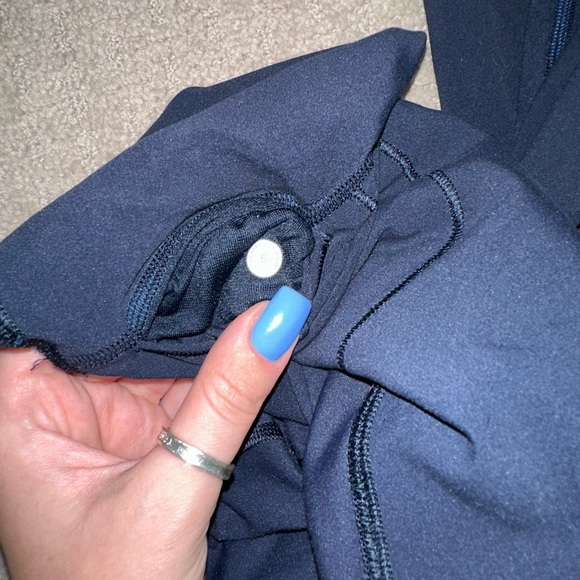Lululemon Align Super High Rise Navy Legging 28” size 6 - Picture 5 of 6